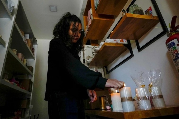 Todo Ecuador suspende labores por dos días por falta de electricidad