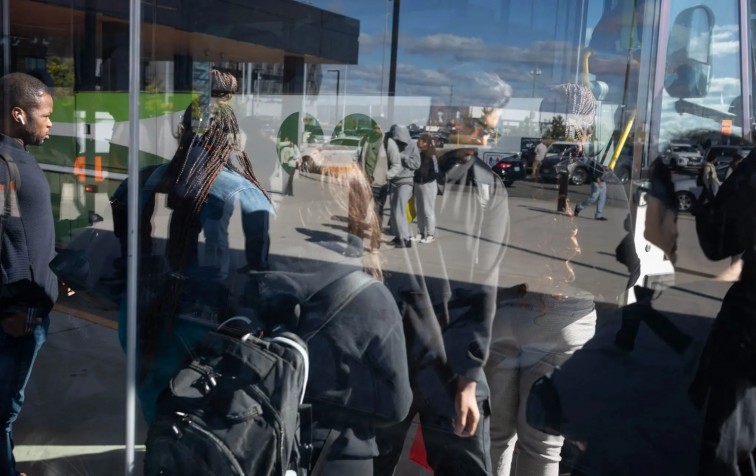 CANADÁ CAMBIA SU RUMBO CON LOS MIGRANTES TEMPORALES