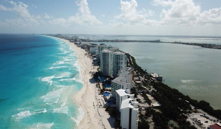 Coronavirus impacta directamente a Cancún; turismo en niveles muy bajos