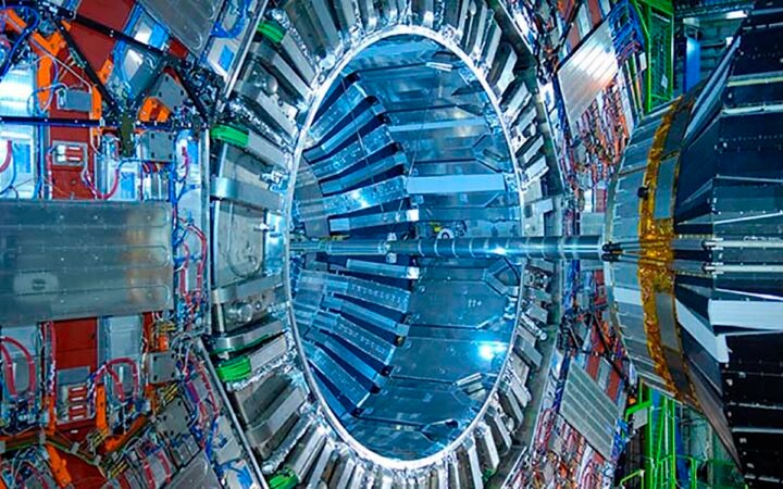 EL CERN OBSERVA LA TRANSFORMACIÓN TEMPORAL DE PLOMO EN ORO EN SU ACELERADOR DE PARTÍCULAS