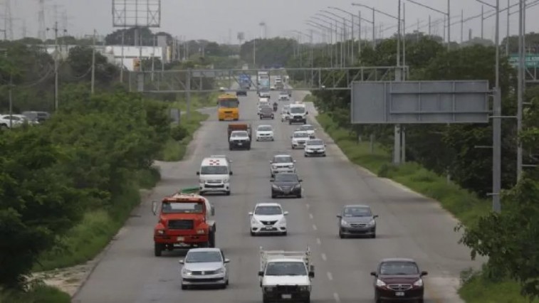 GOBIERNO DE YUCATÁN ANUNCIA REEMPLACAMIENTO VEHICULAR A PARTIR DE JUNIO DE 2025