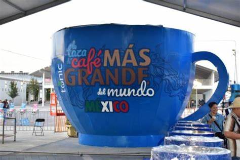 Guanajuato rompe el Récord Guinness de la taza de café más grande del