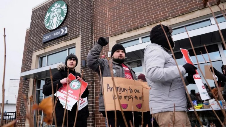 HUELGA HISTÓRICA EN STARBUCKS CON MÁS DE 5,000 EMPLEADOS Y MÁS DE 300 TIENDAS EN PARO