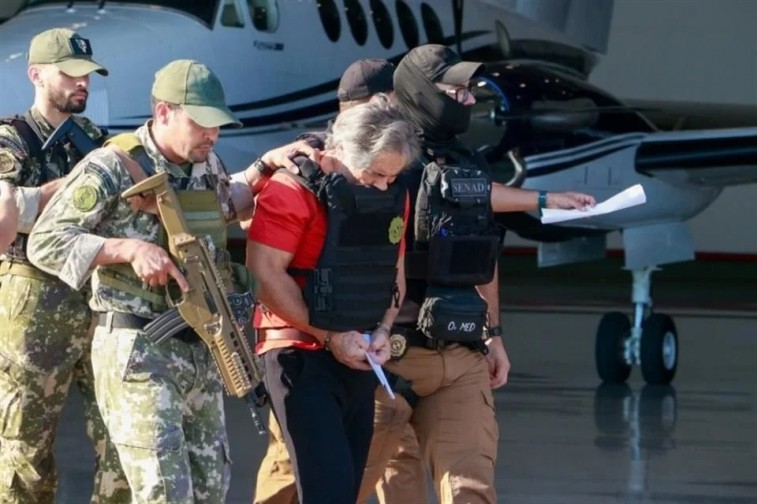 LLEGA BERMÚDEZ A MÉXICO Y LA FGR VA POR ÉL