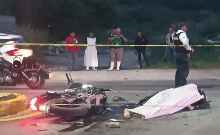 Motociclista Fallece Tras Impacto Contra Poste de CFE en Campeche