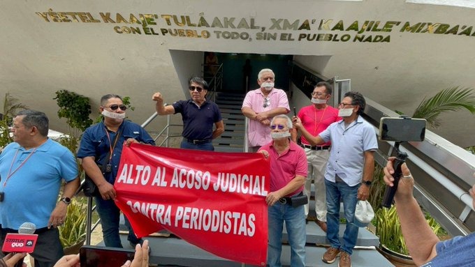 PERIODISTAS DE CAMPECHE MARCHAN CONTRA LA CENSURA Y EN DEFENSA DE LA LIBERTAD DE EXPRESIÓN
