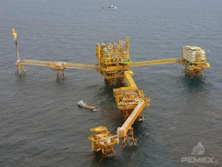 Se registra incendio en plataforma Maloob Delta, de Pemex, en Campeche
