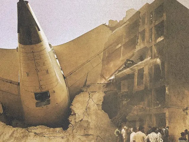 TRAGEDIA AÉREA EN LA INDIA: BOEING 787 DE AIR INDIA SE ESTRELLA MINUTOS DESPUÉS DE DESPEGAR