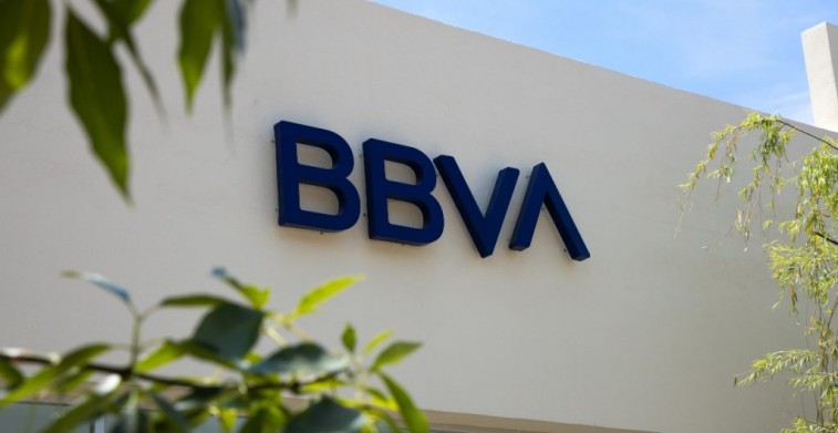 Tras presentar fallas por más de 15 horas, BBVA restablece su servicio