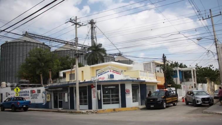 VECINOS DENUNCIAN AFECTACIONES POR CONTAMINACIÓN DE EMPRESA HARINERA EN MÉRIDA